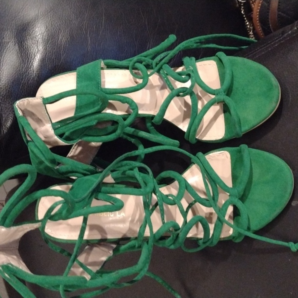 Ahoe Republic La Strappy Green - Picture 2 of 3